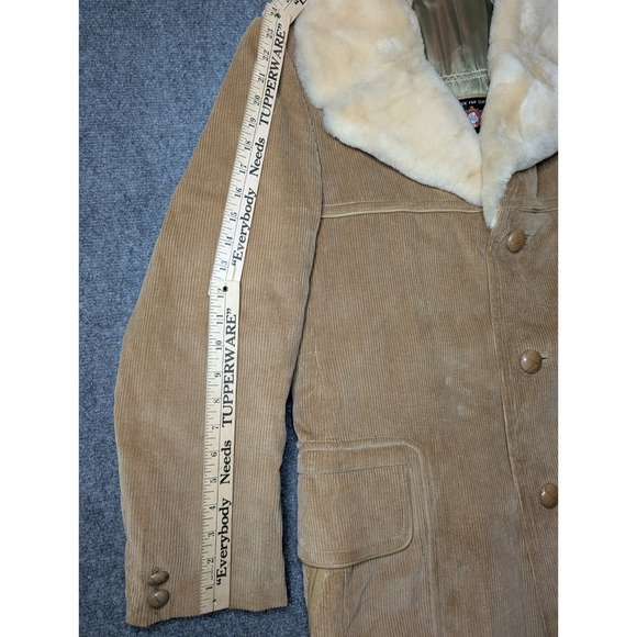 NICE Vintage 1970s Corduroy Coat Men 40 Tan Corduroy Faux Fur Collar Yugoslavia - Picture 5 of 11